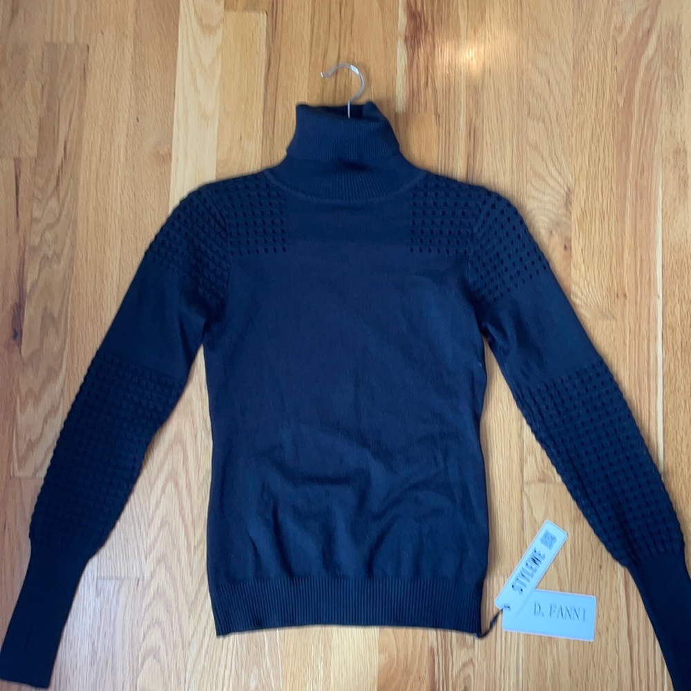 Girls Turtleneck Sweater size L